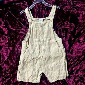 Kids clothing